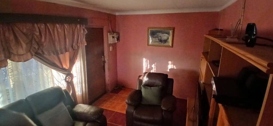 2 Bedroom Property for Sale in Botshabelo Free State